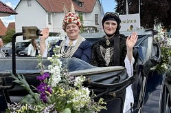 © Nicole Hemmler - Tourist-Information Blütenkorso 2026&nbsp;&copy;&nbsp;© Nicole Hemmler - Tourist-Information