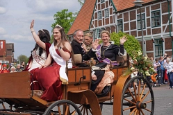 Gastmajestäten beim Blütenkorso 2024&nbsp;&copy;&nbsp;Imke Lohmann